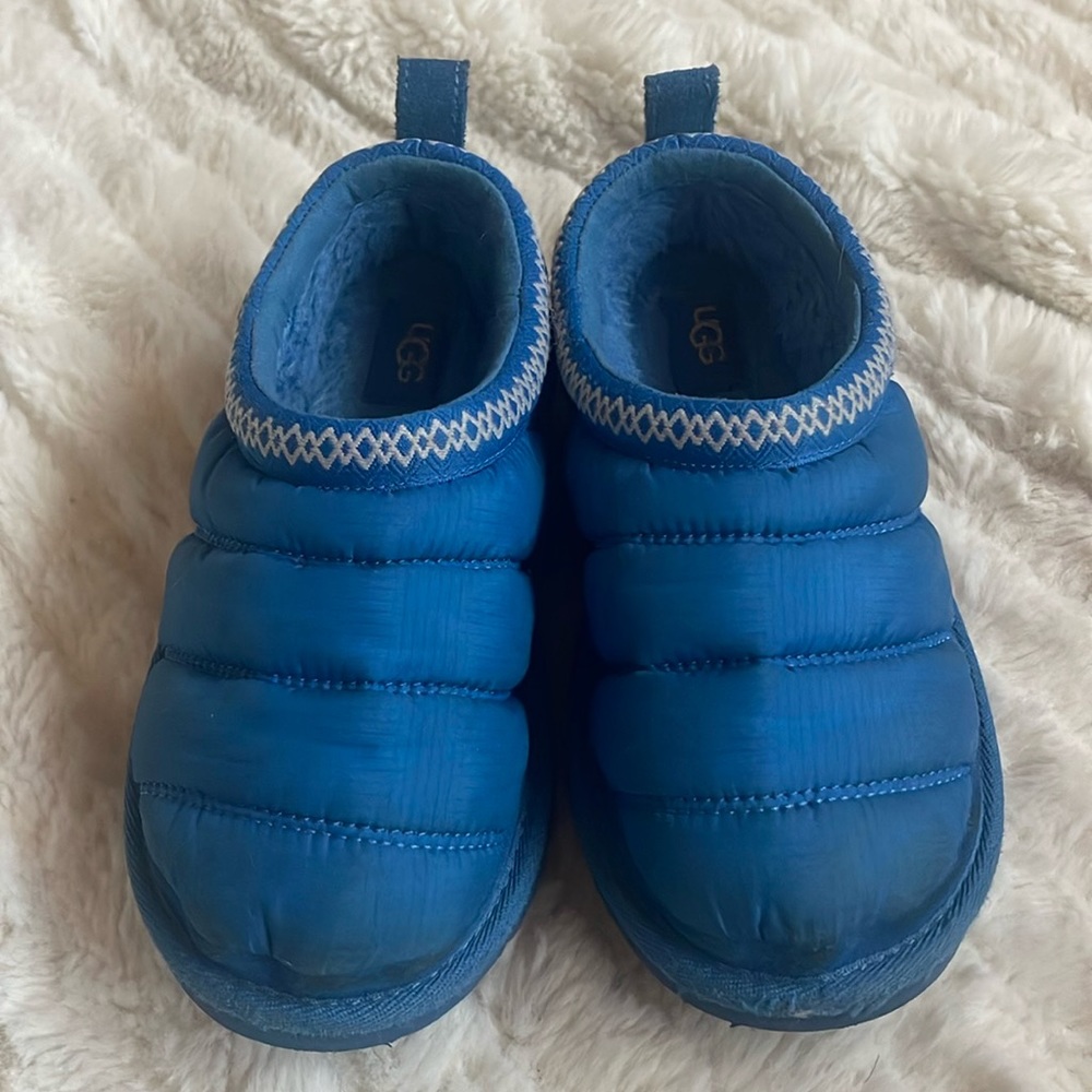 Kids Ugg Slip on shoe